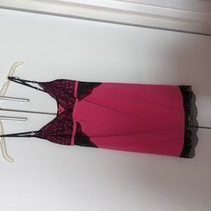 Josie Natori pink and black lace night gown/slip dress size S, NWOT